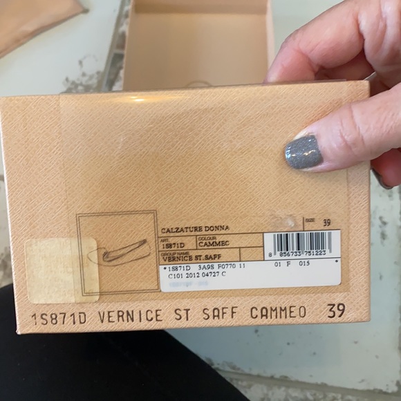 Beautiful Prada Calzature Donna slip on flats in Excellent condition size 39 - Picture 14 of 16